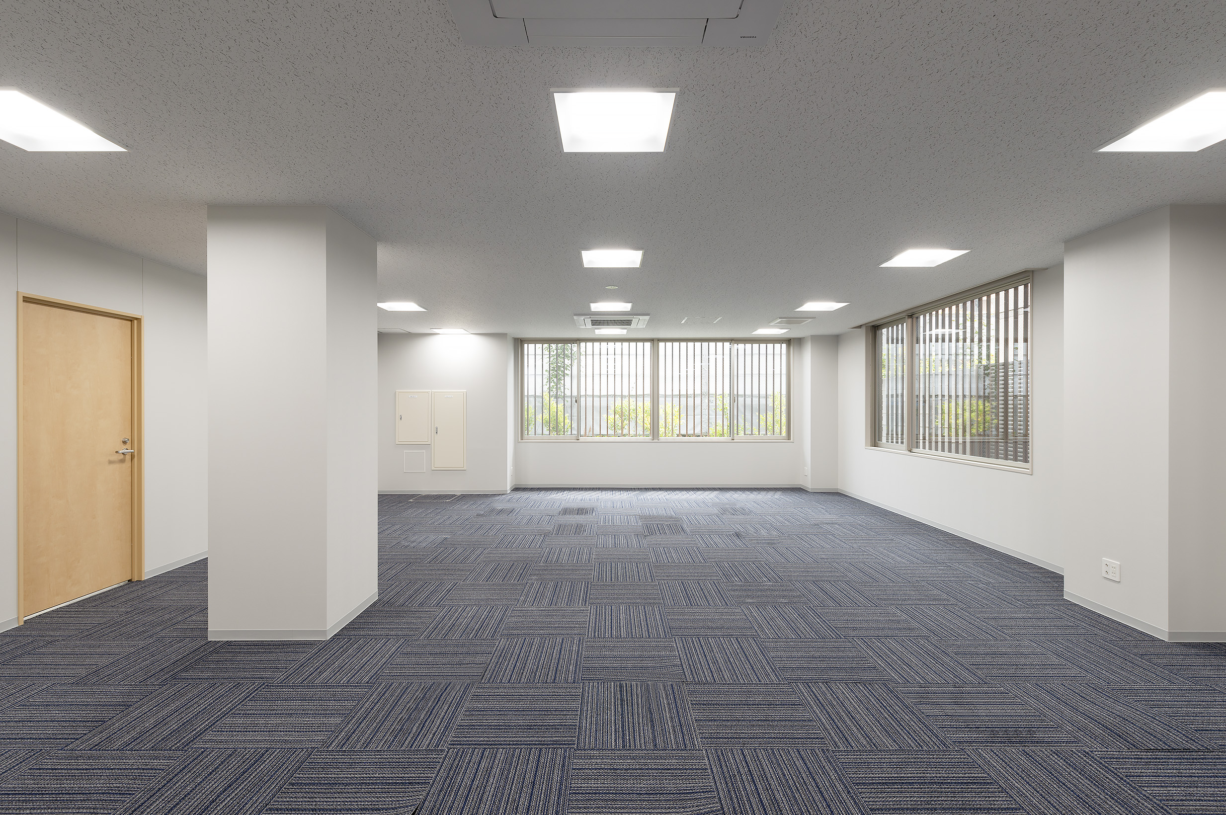 運送会社本社